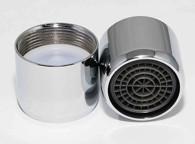 Aeratore per rubinetto a risparmio idrico e flusso regolato in blister