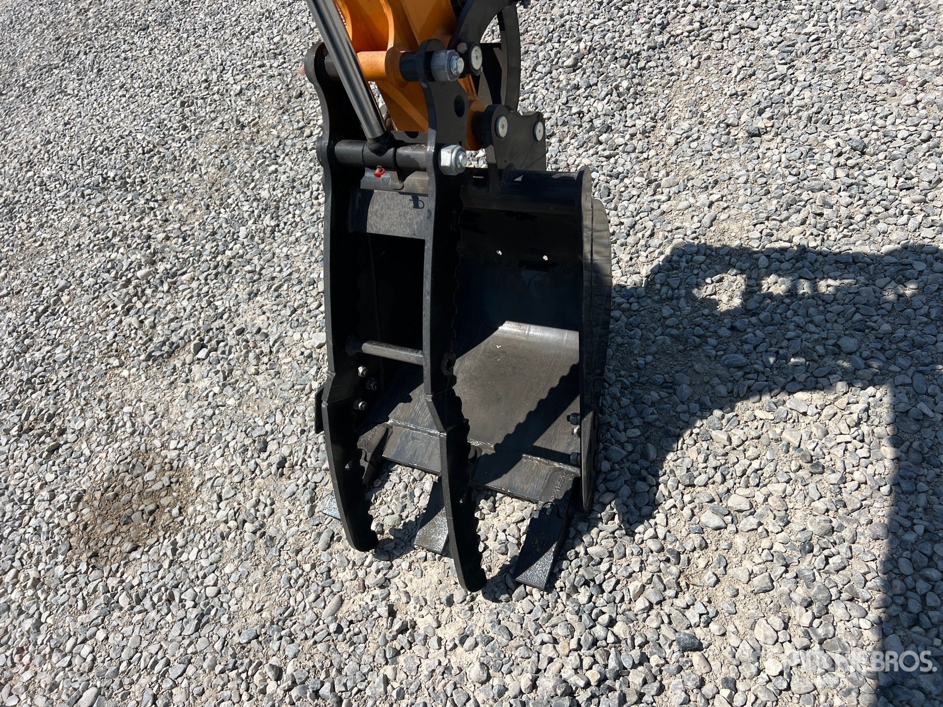 Mini escavatore VICSEC VC 30 Q.li (2026) con Cabina Chiusa e Accessoriato Nuovo