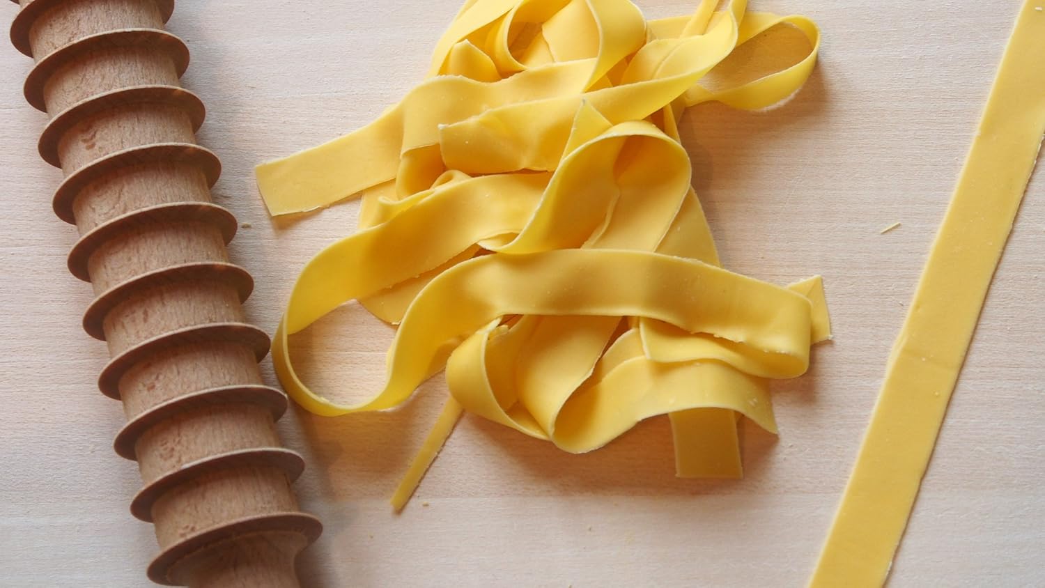 Mattarello in legno di faggio con funzione tagliapasta in legno di faggio 32 cm