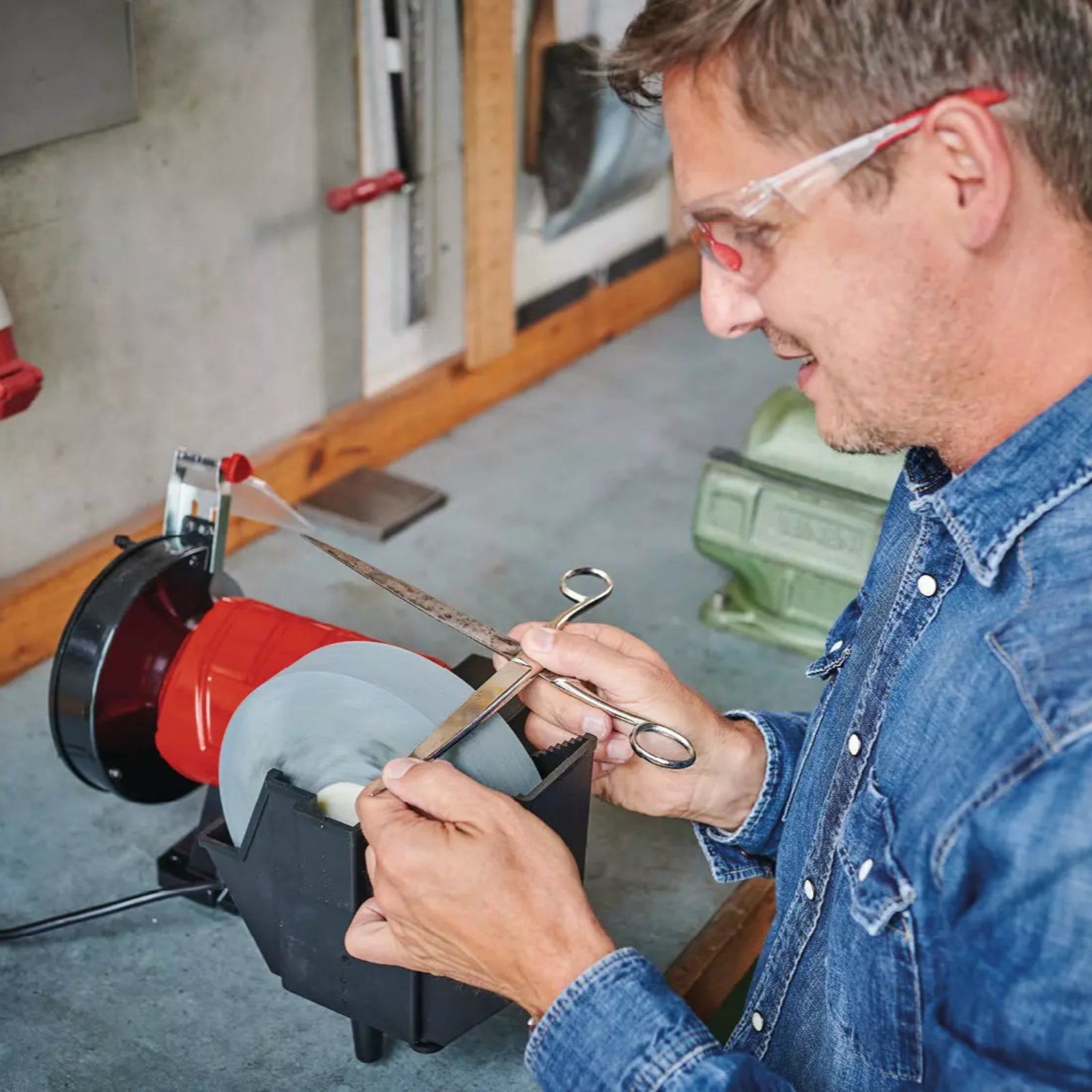 Smerigliatrice da banco "TC-WD 200/150" da 150 W