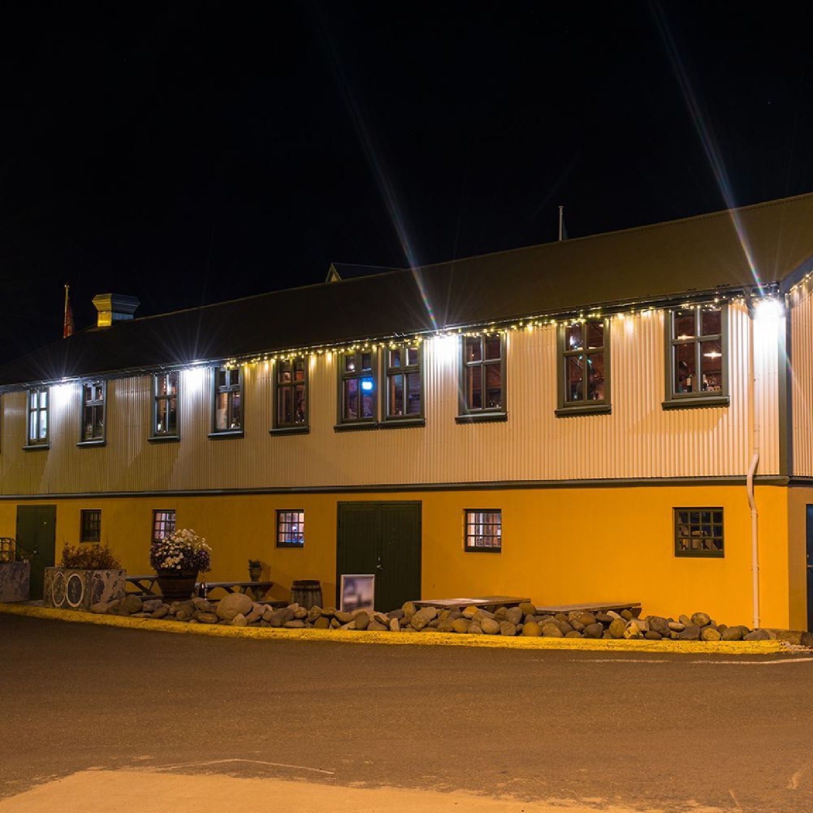 Proiettore a led VTAC con fascio luminoso di 110 gradi non dimmerabile