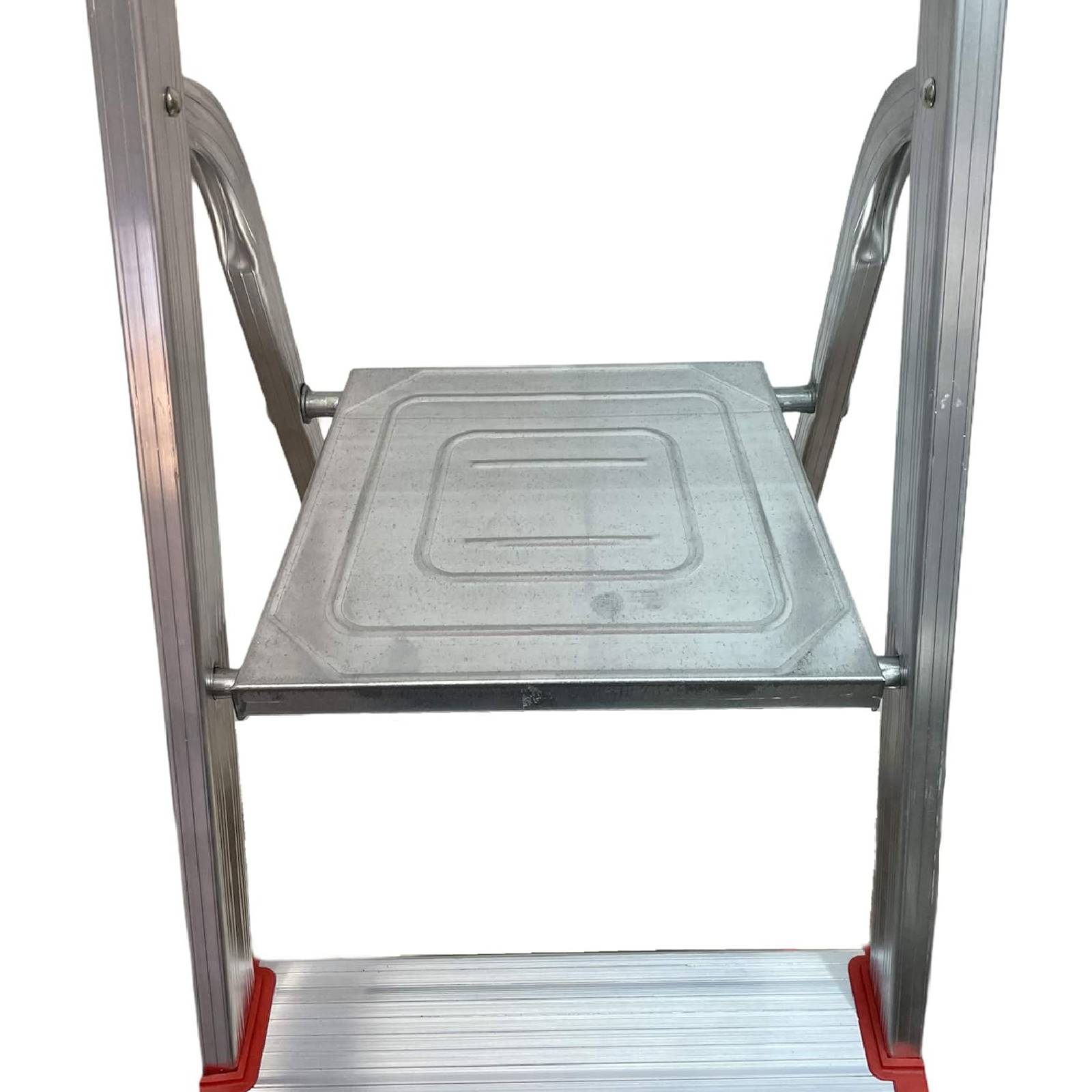 Scala per uso domestico realizzata in alluminio estruso pratica e ultra leggera