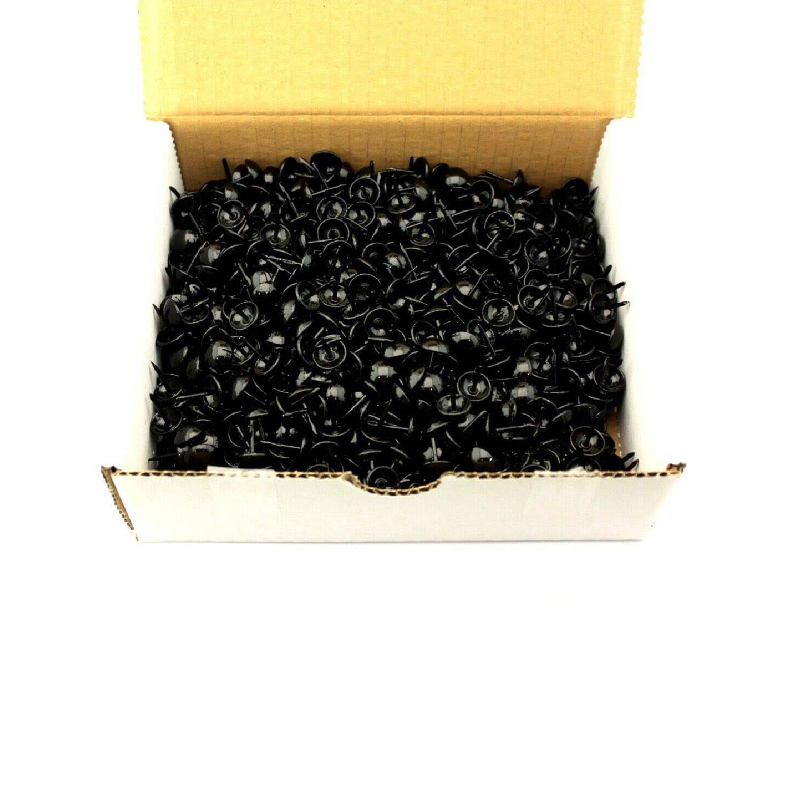 Bullette per tappezziere specificamente utilizzate per lavori di tappezzeria in blister