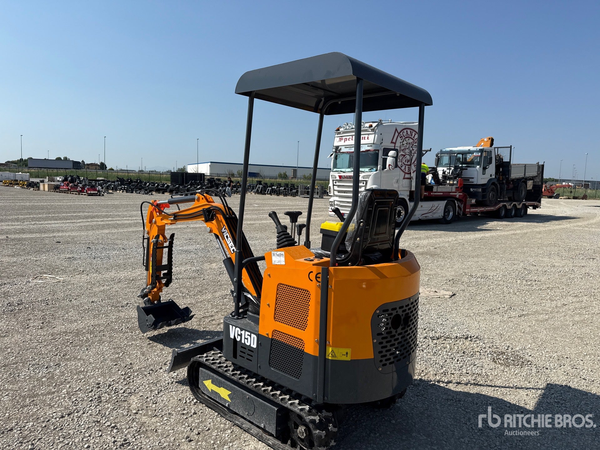 Mini escavatore 15 Q.li VICSEC VC15D con Pollice Meccanico (2026) – Nuovo
