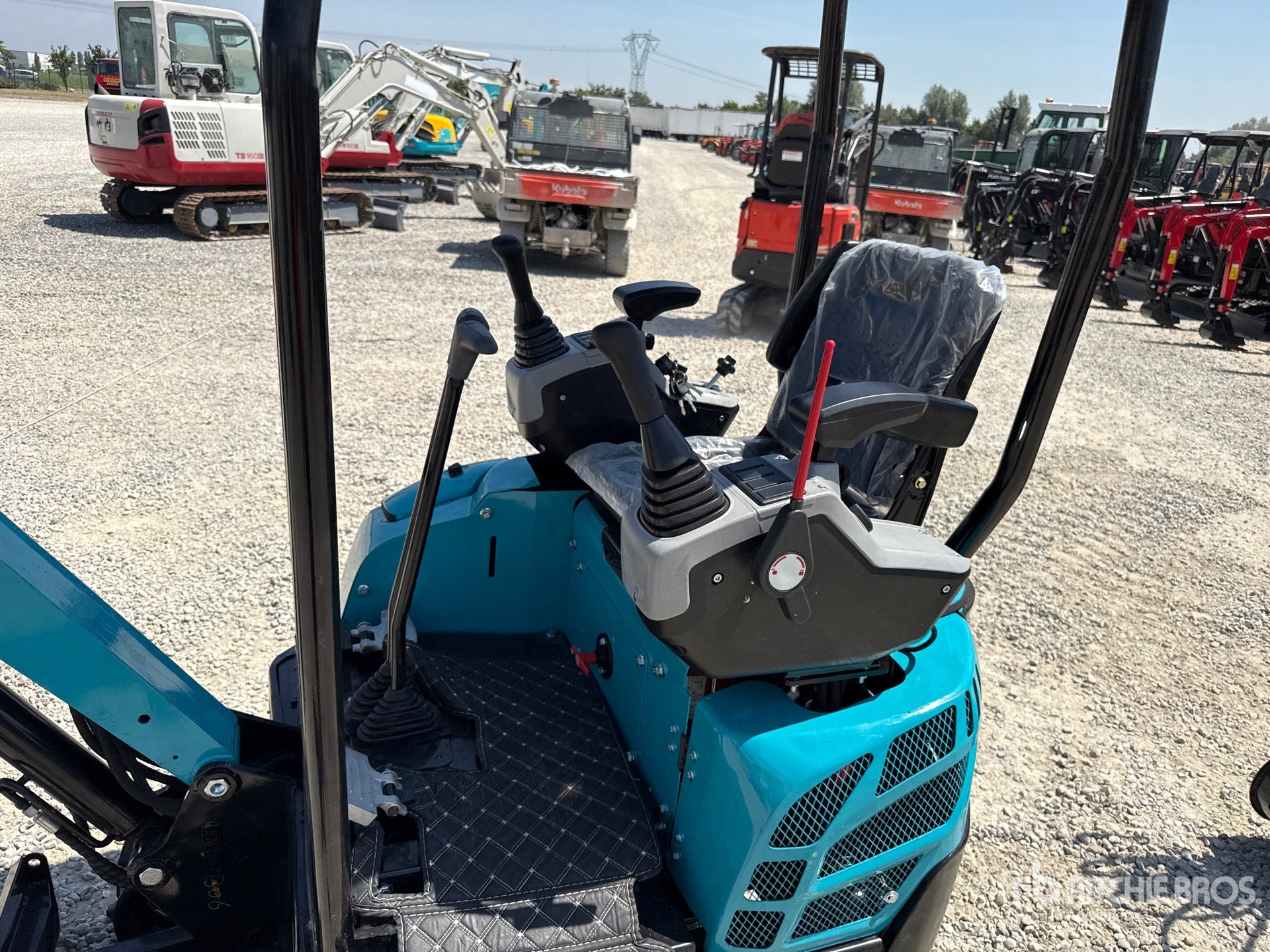 Mini escavatore 15 Q.li JPC KV15 (2025) – Nuovo