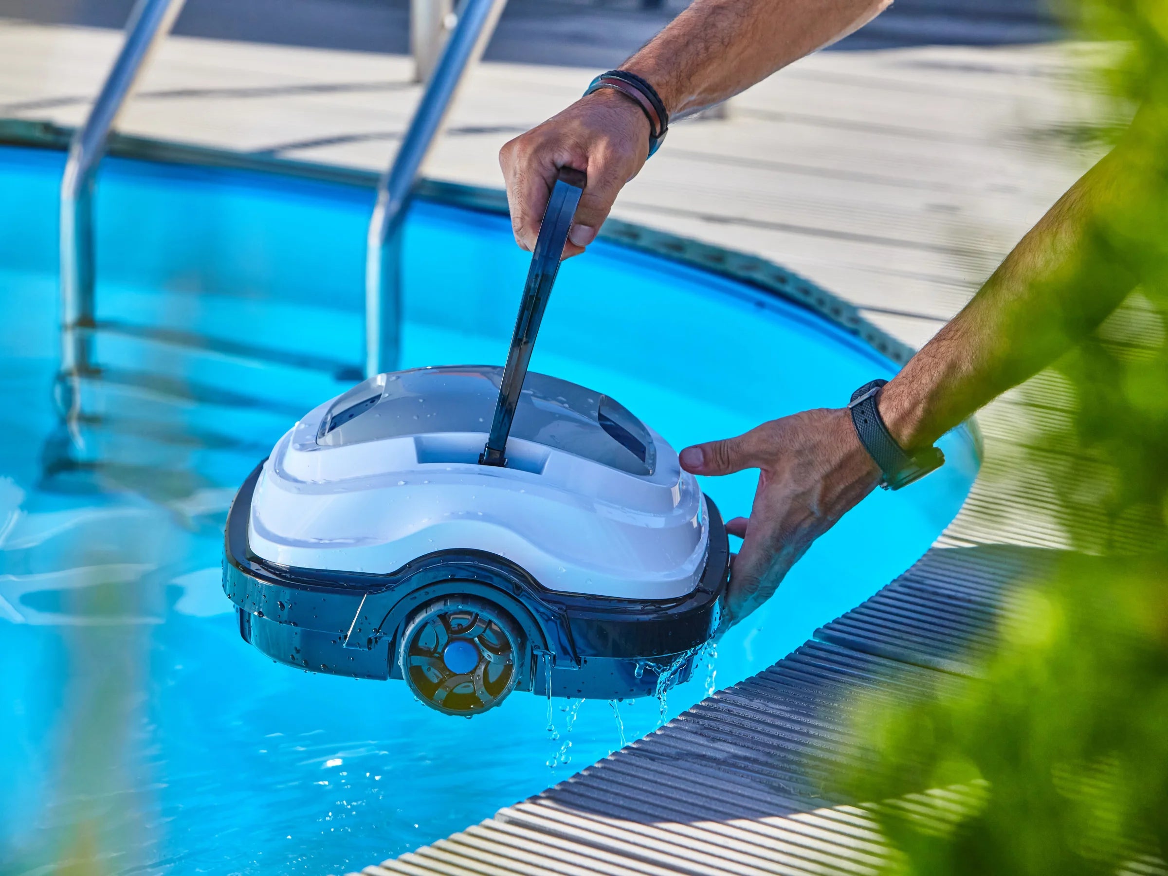Robottino "Sirena" puliscifondo per piscina automatico con ruote, fino a 50 minuti di autonomia