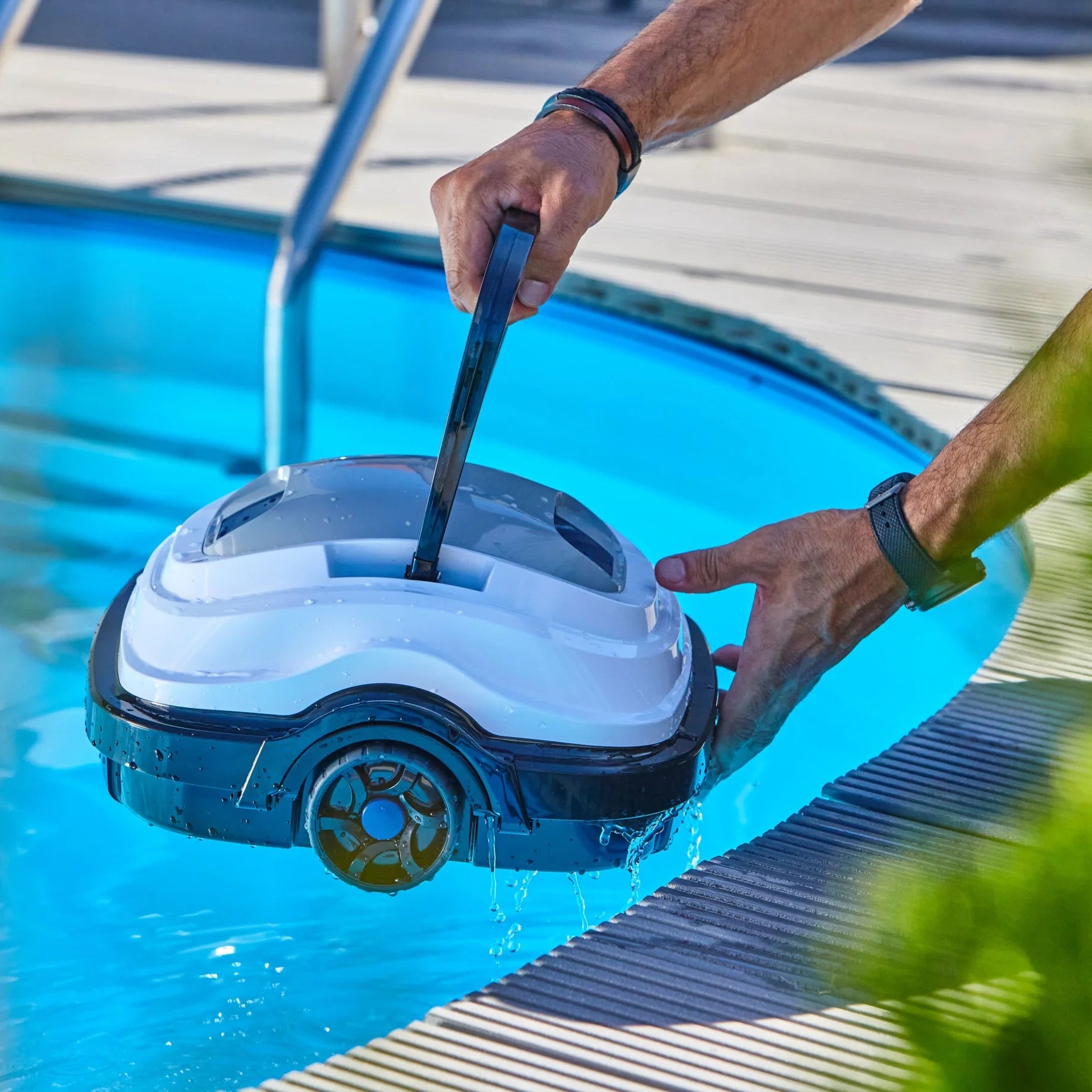 Robottino "Sirena" puliscifondo per piscina automatico con ruote, fino a 50 minuti di autonomia