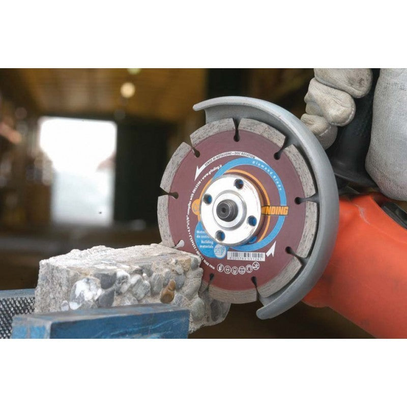 Disco diamantato a settori idoneo per tegole e calcestruzzo armato