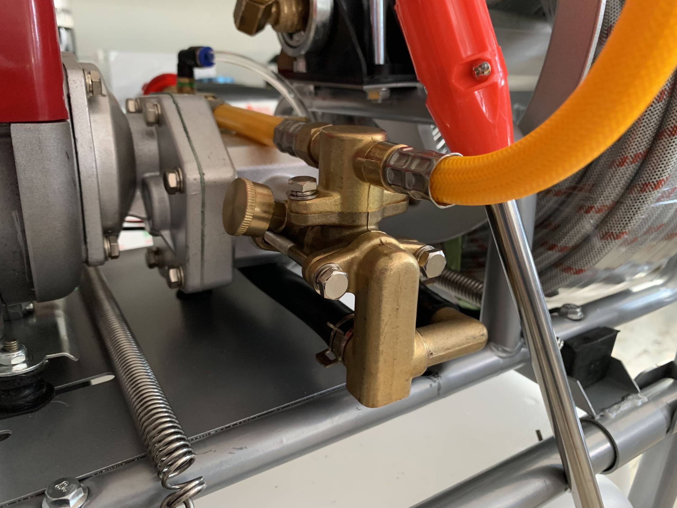 Carriola per irrorazione con motopompa "C50-T2" capacità di 50 litri