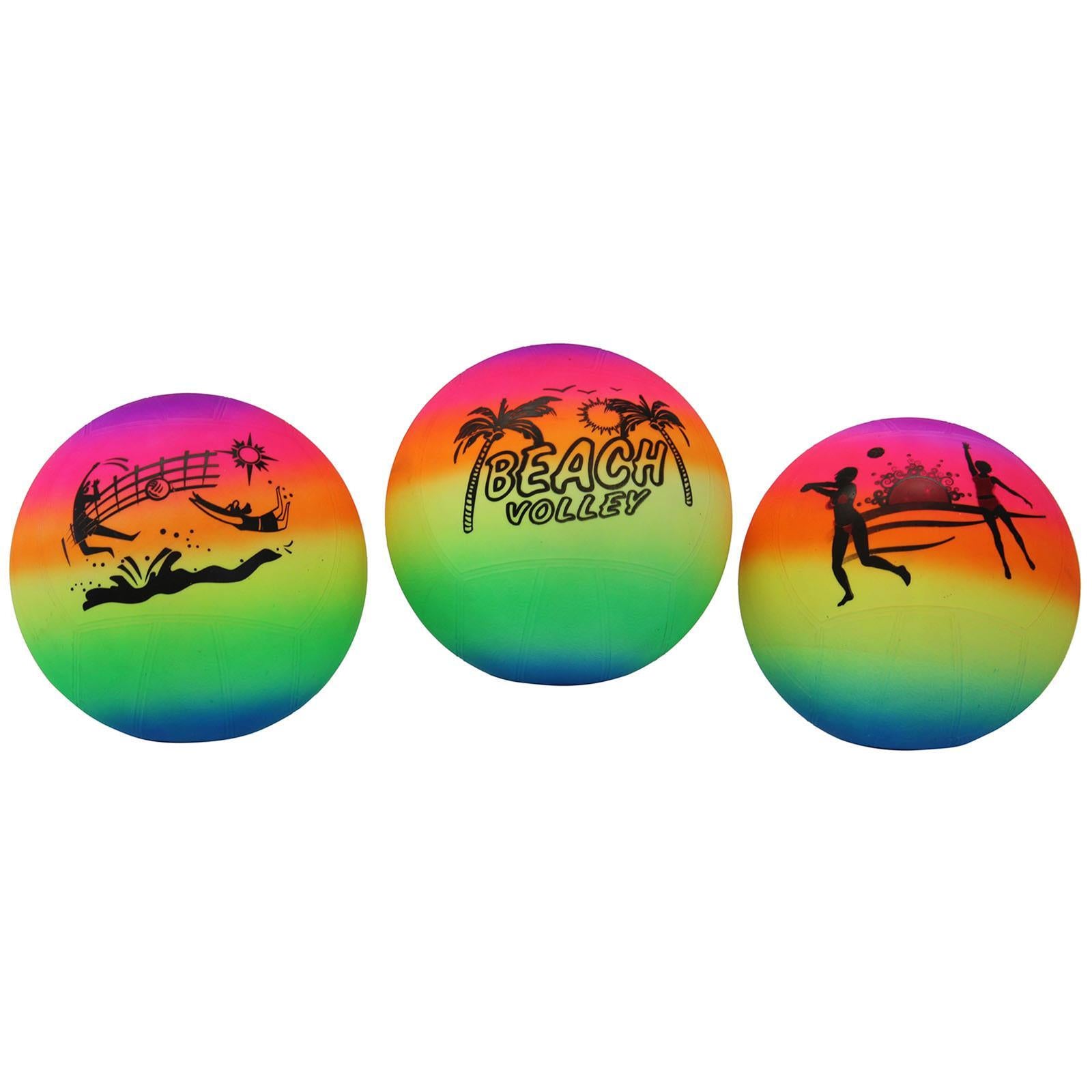 Pallone da pallavolo e beach volley spiaggia mare