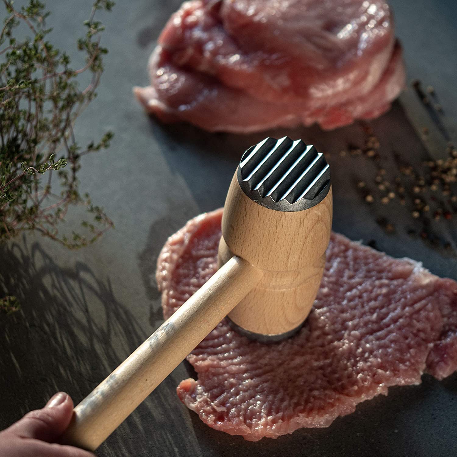 Martello batticarne in legno di faggio con testa in Alluminio h 27 cm