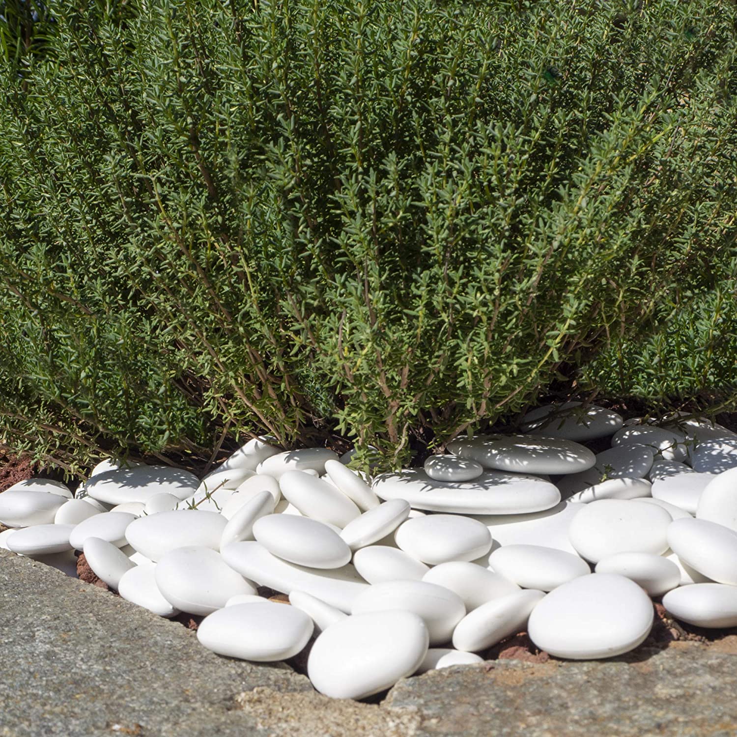 Sassi decorativi in plastica riciclata "re-pebbles" ciottoli antiusura da esterno ed interno