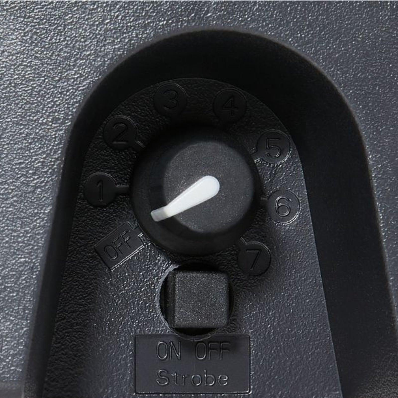 Repellente ultrasuoni per Cani, Gatti e Volpi a batteria ed elettrico 200 mtq