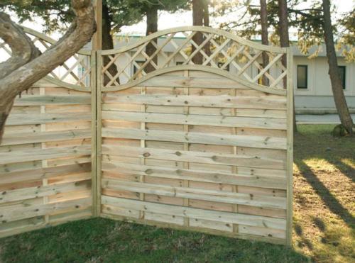 Pannello grigliato "Lasa" Onda in legno di pino naturale con barriera per recinzioni giardino e terrazzo