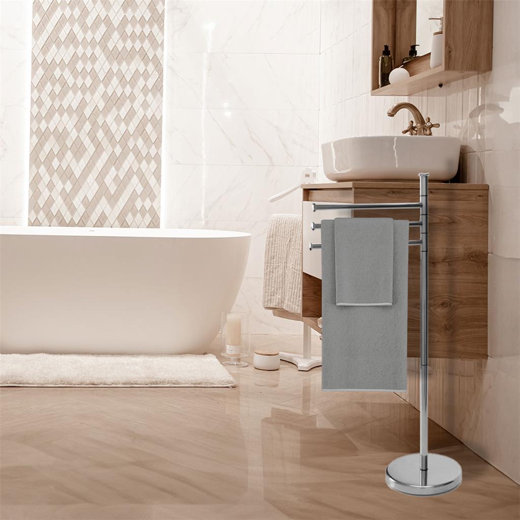 Piantana porta asciugamani a tre bracci in acciaio con base stabile e design moderno