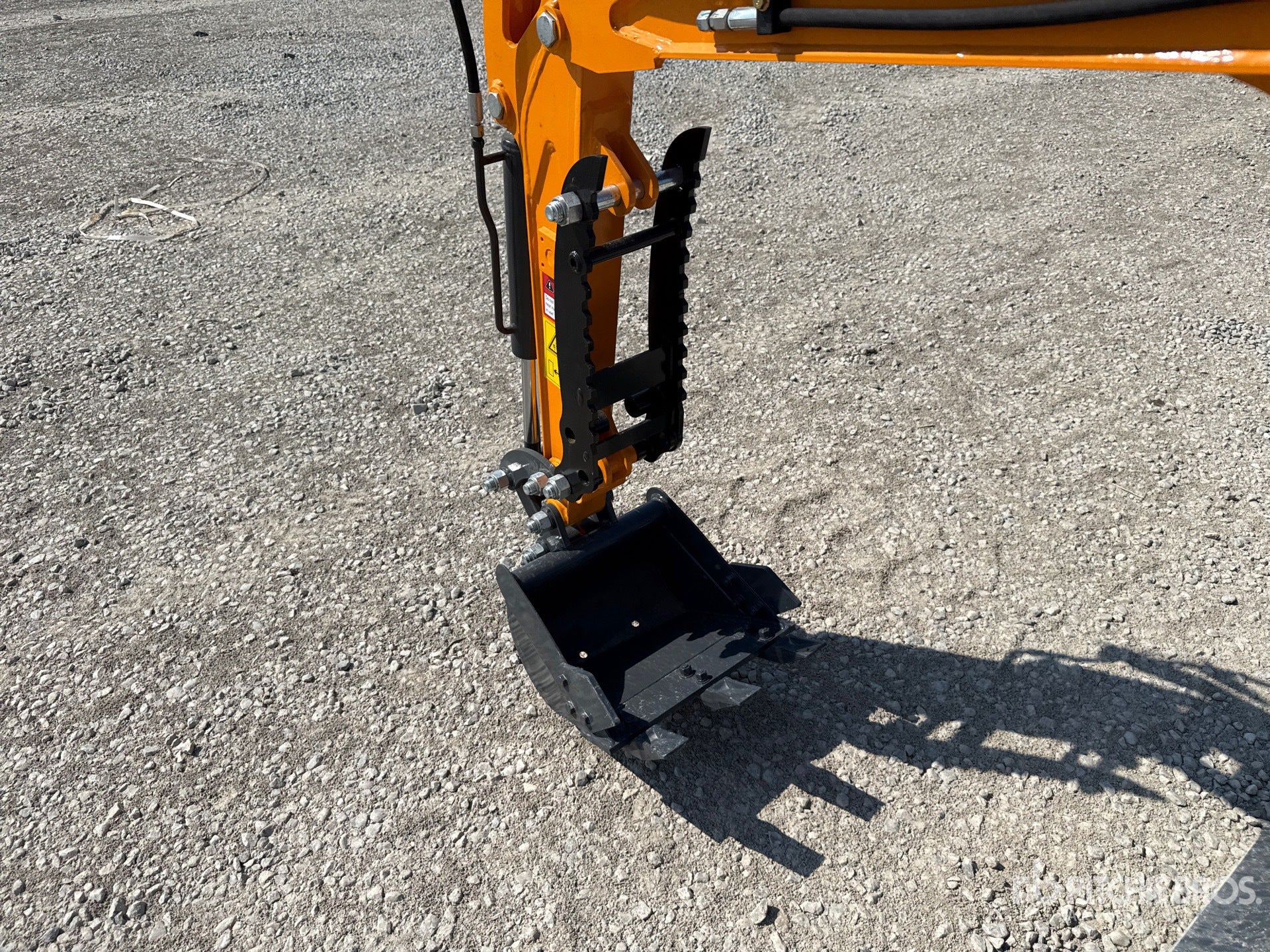 Mini escavatore 15 Q.li VICSEC VC15D con Pollice Meccanico (2026) – Nuovo