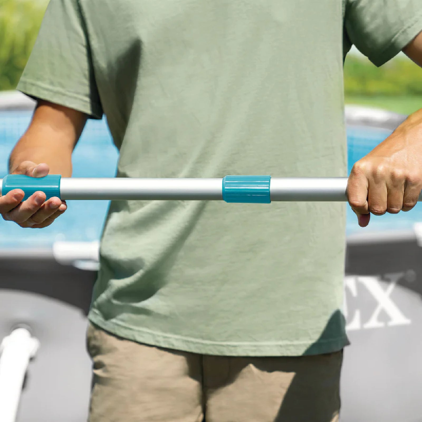 Aspiratore ricaricabile con USB per pulizia piscine  e SPA "ZR100"