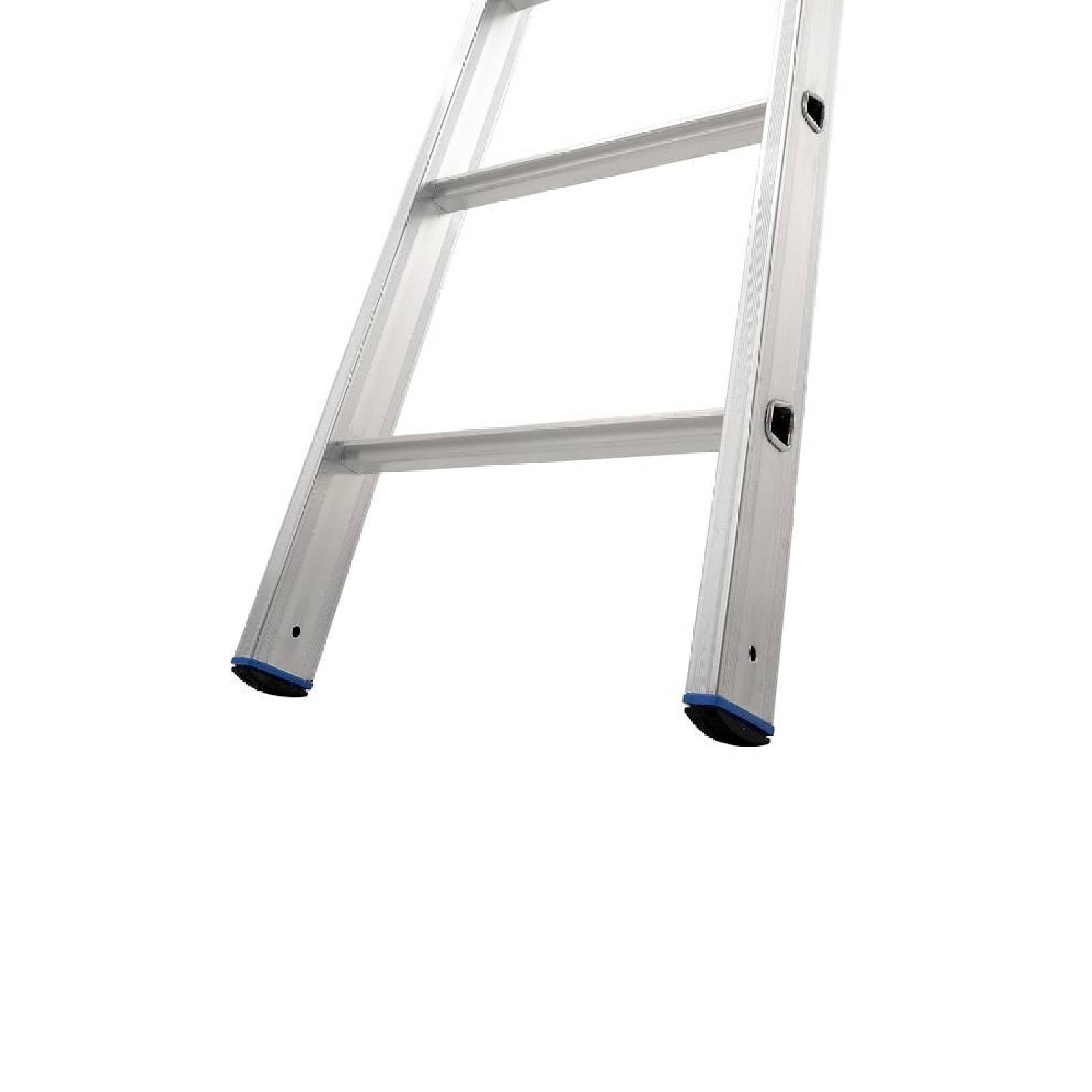 Scala svasata ad un elemento realizzata in alluminio leggero e resistente antiscivolo