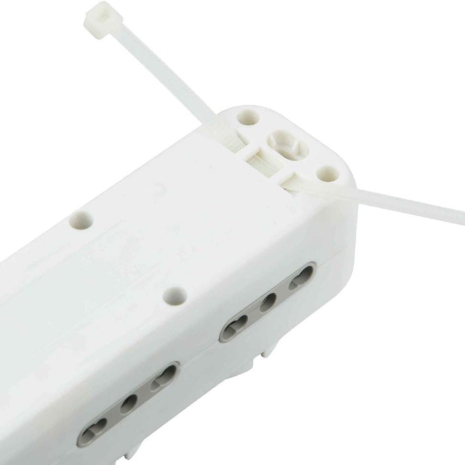 Multipresa con interruttore colore bianco salvaspazio