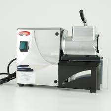 Grattugia Elettrica PROFESSIONALE "Reber"n.3 in alluminio brillantato, carenatura in acciaio inox AISI 430.