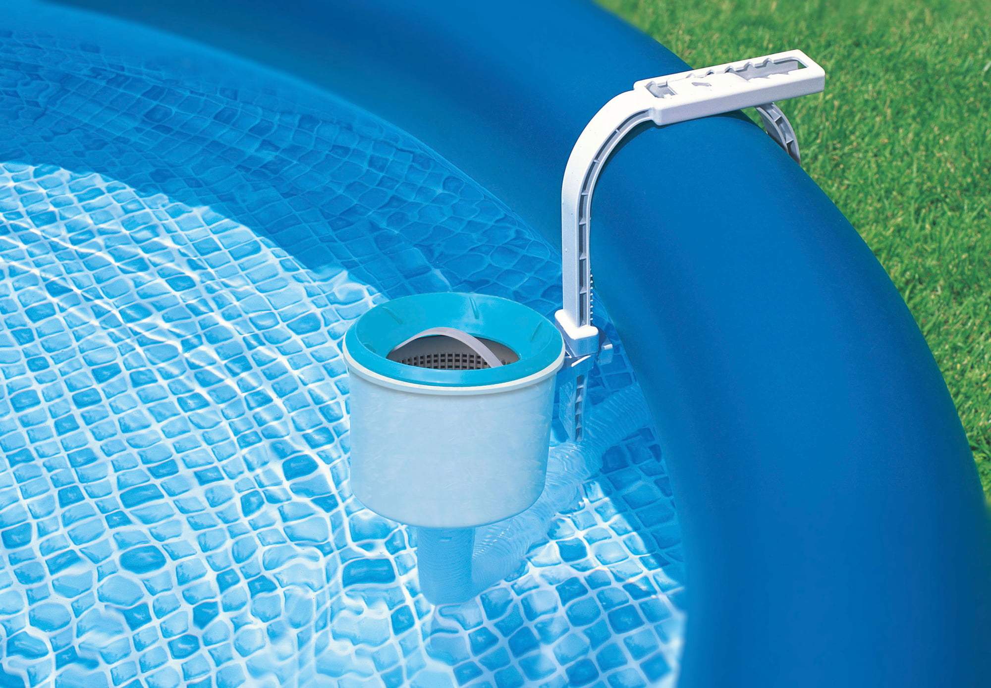 Skimmer di superficie raccolta foglie e dispenser cloro per piscina con struttura e ciambella